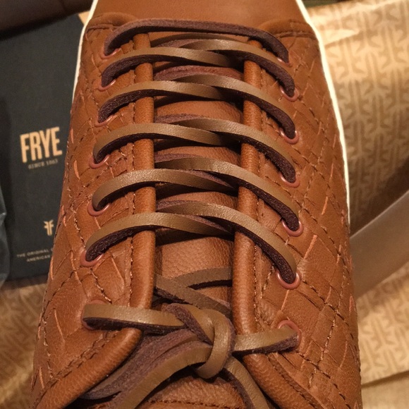 frye lena low lace